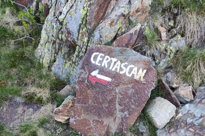 Certascan lake sign