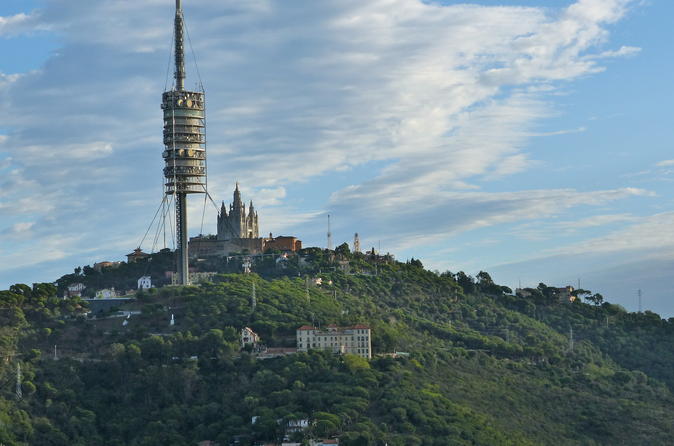hiking-in-Barcelona Barcelona's mountain